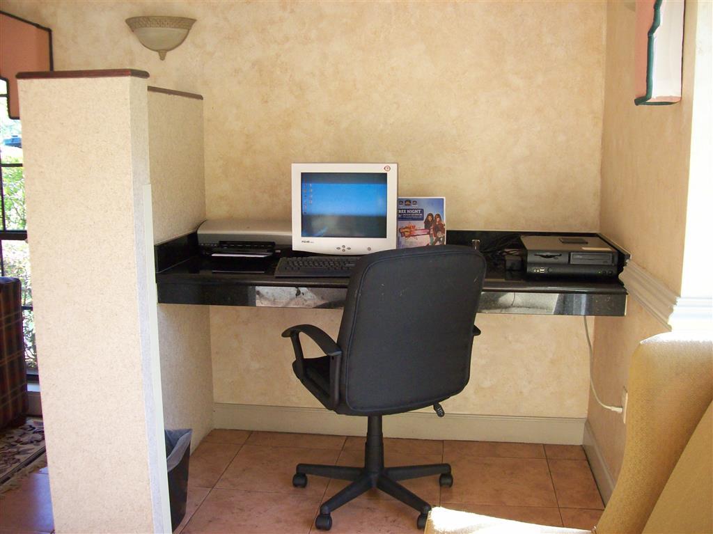 Red Roof Inn Plus+ Сент Августин Съоръжения снимка